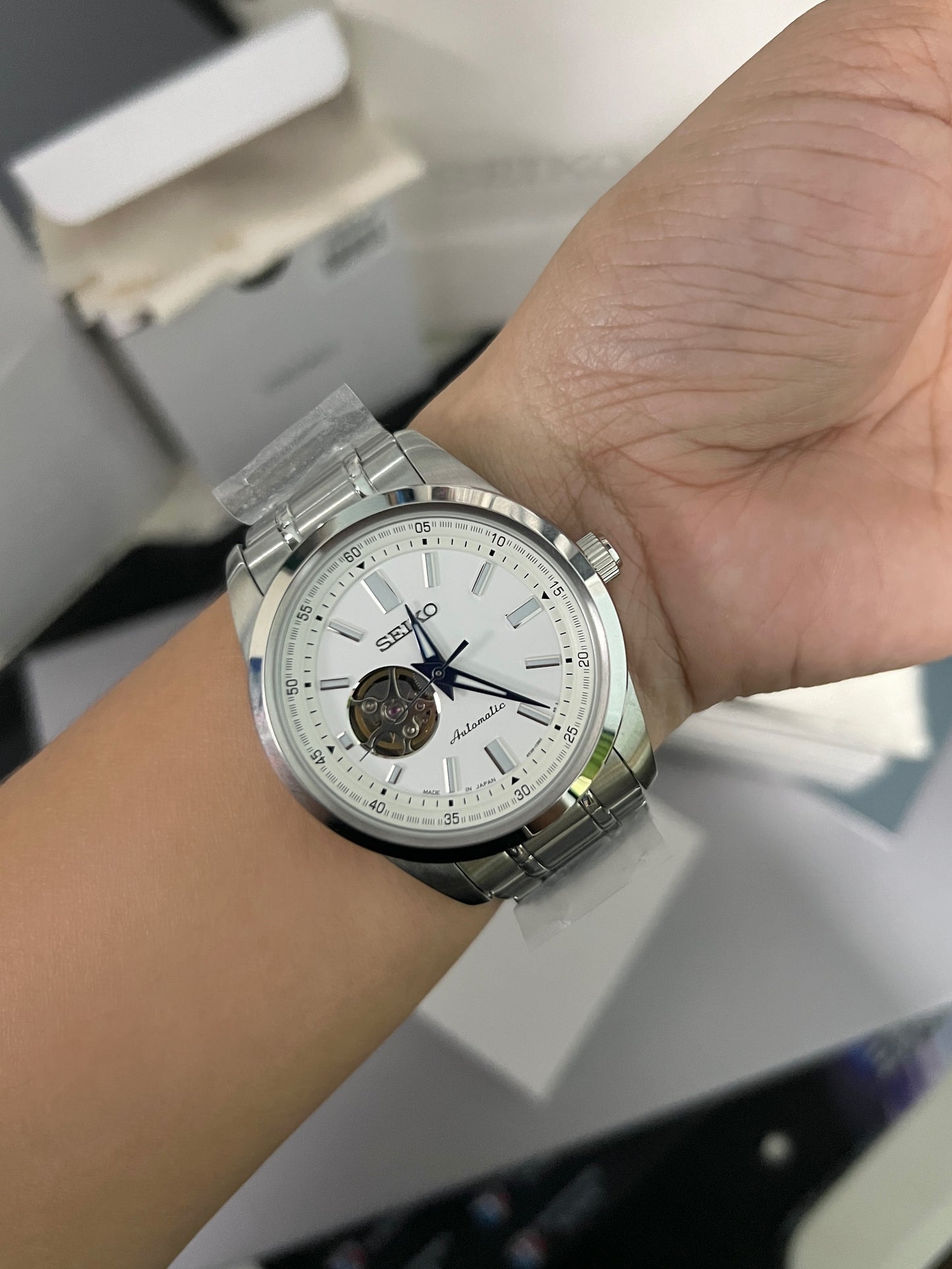 SEIKO 🇯🇵 SSDE009 Open Heart 34mm